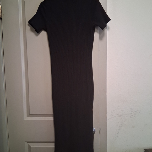 Zara Classic Black Midi Dress - Picture 3 of 6